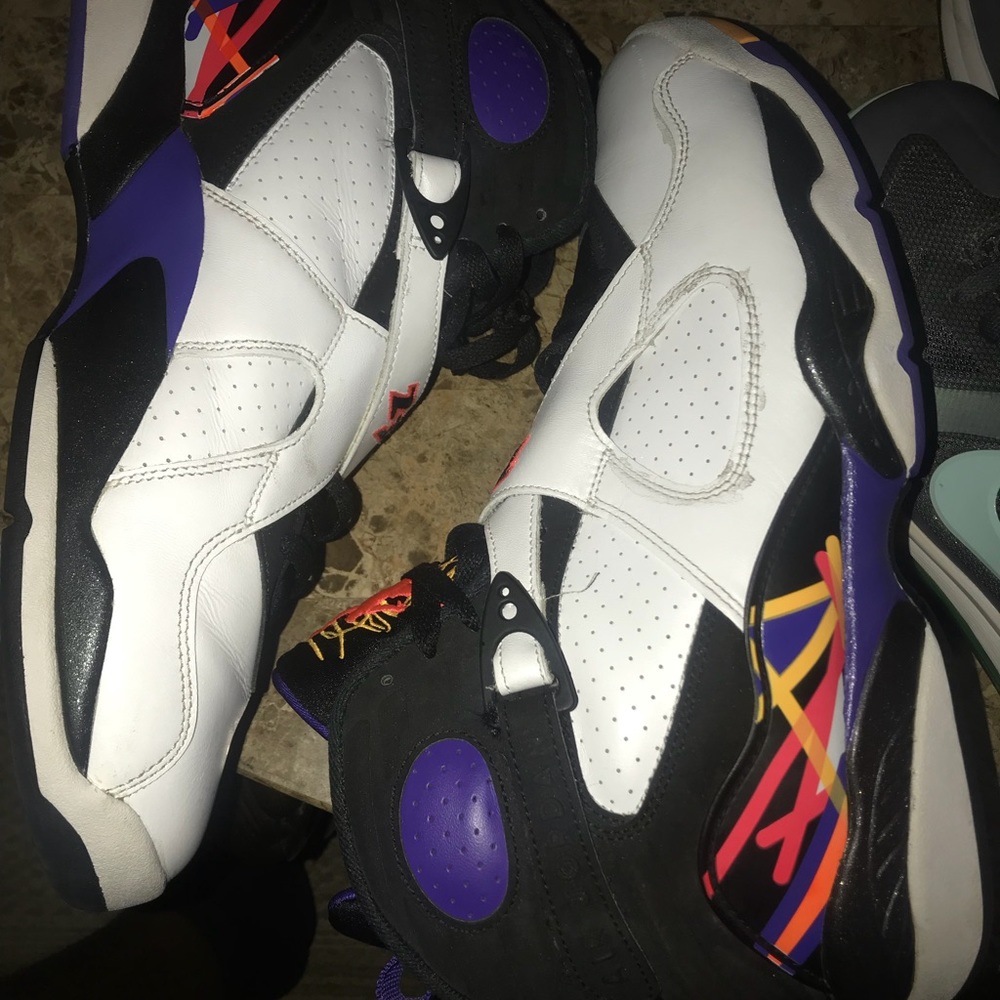 Air Jordan three peat 8s